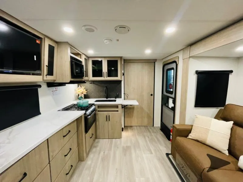 2026 Grand Design Imagine XLS 22RBE - Photo 4