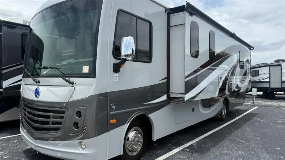 2025 Holiday Rambler Admiral 32N - Photo 4