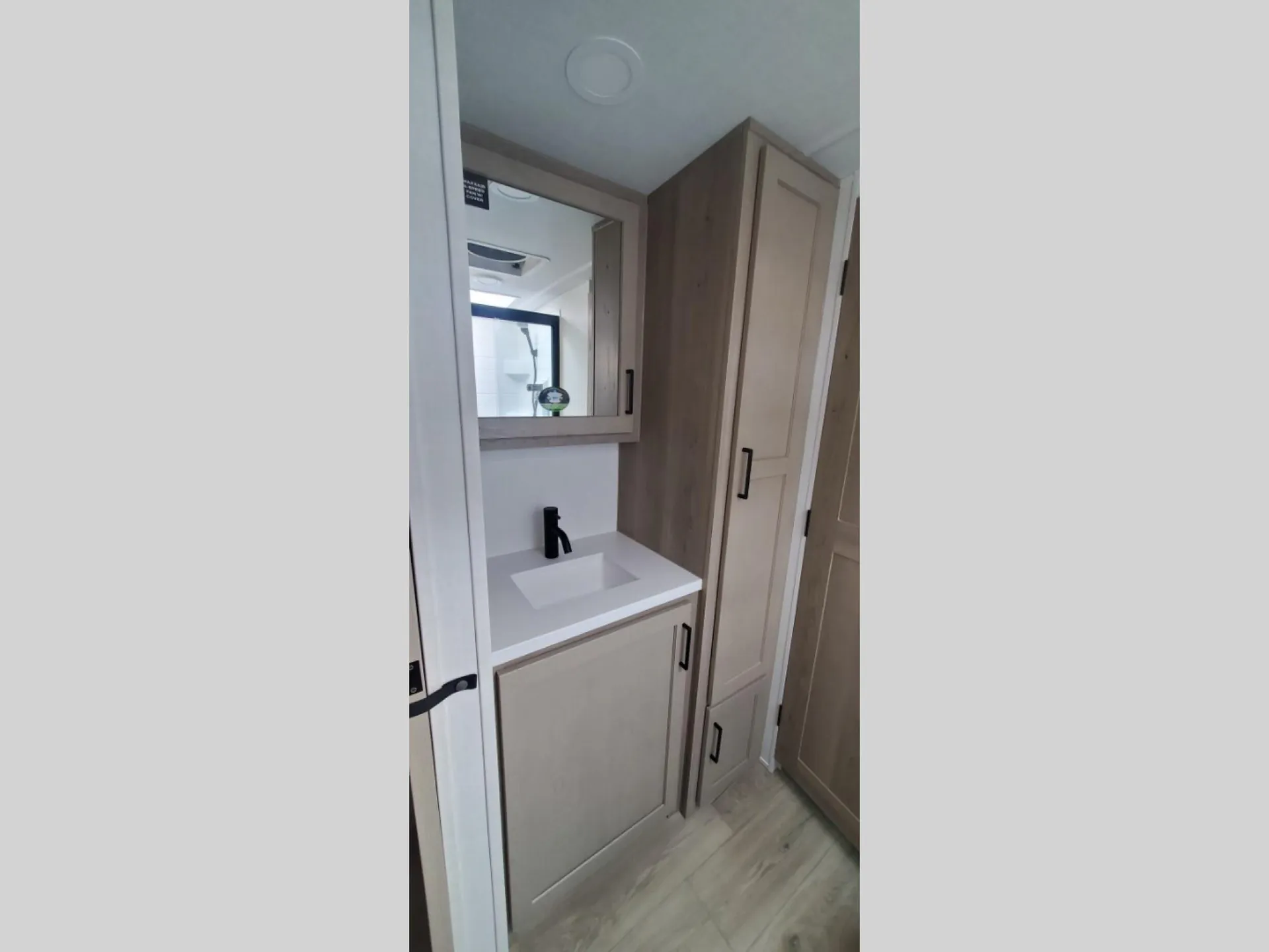 2026 Forest River Rockwood Mini Lite 2506FK — Photo 6