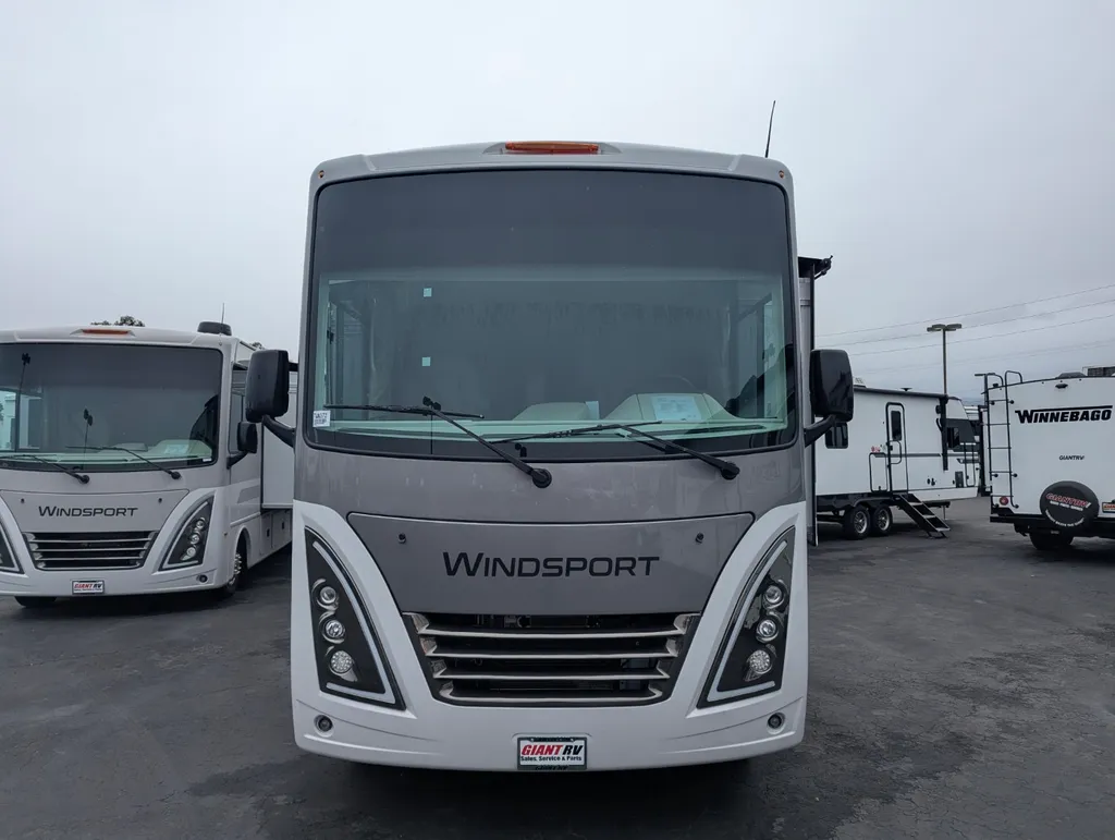 2026 Thor Motor Coach Windsport 36H, Photos photo 2