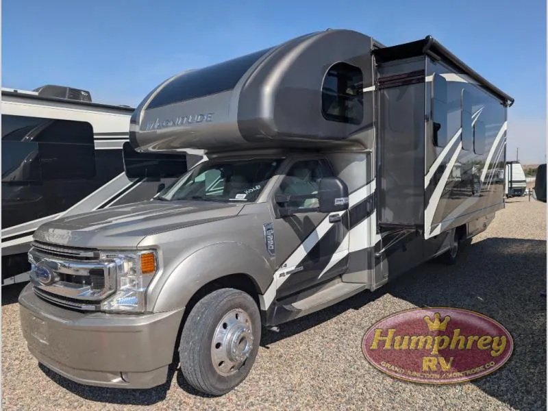 2022 Thor Motor Coach Magnitude XG32 - Photo 4