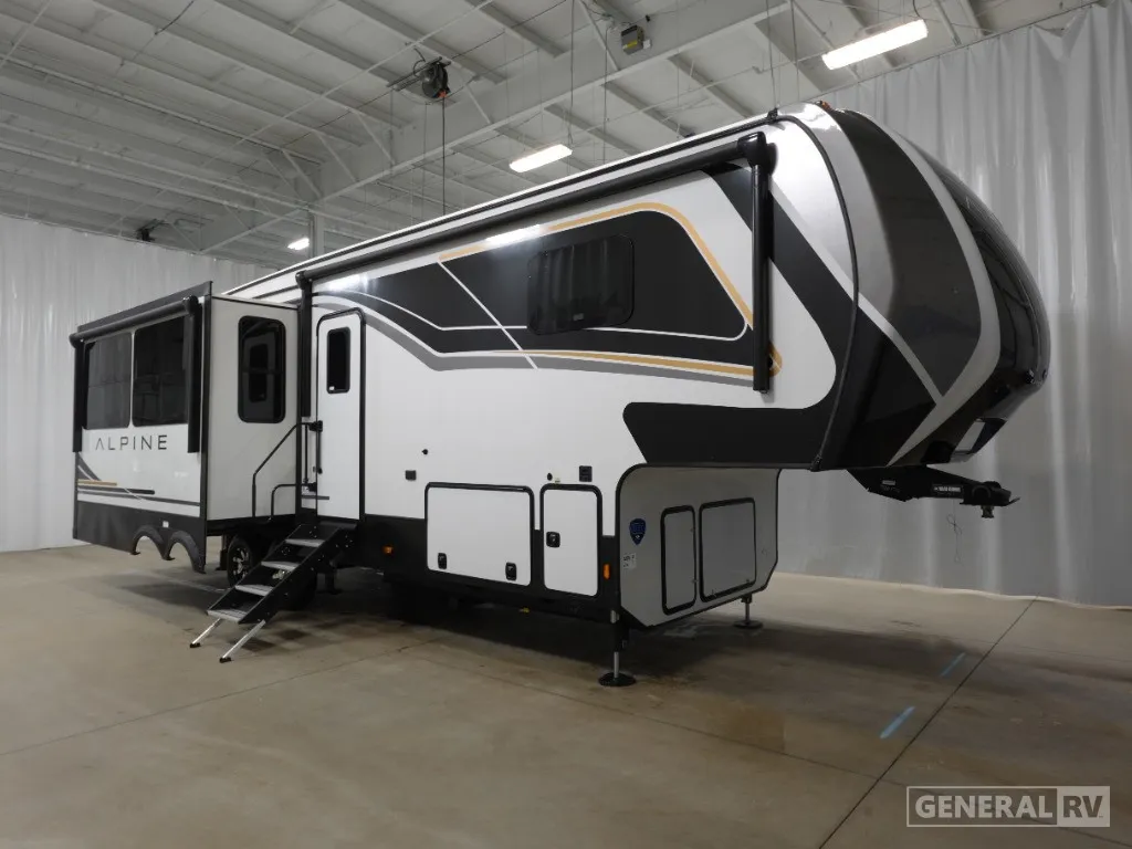 2025 Keystone Alpine 3011CK - Photo 2