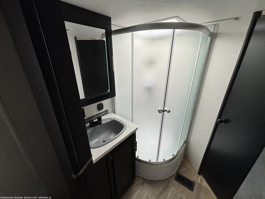 2022 Forest River Cherokee 304BH, Photos photo 11