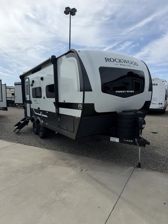 2026 Forest River Rockwood Mini Lite 2109S - Photo 2