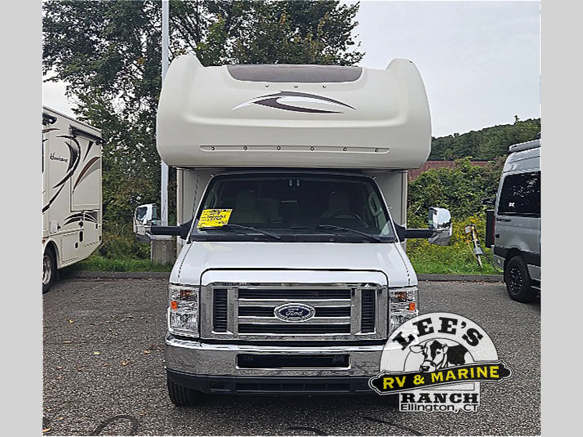 2018 Fleetwood Jamboree 30D - Photo 3