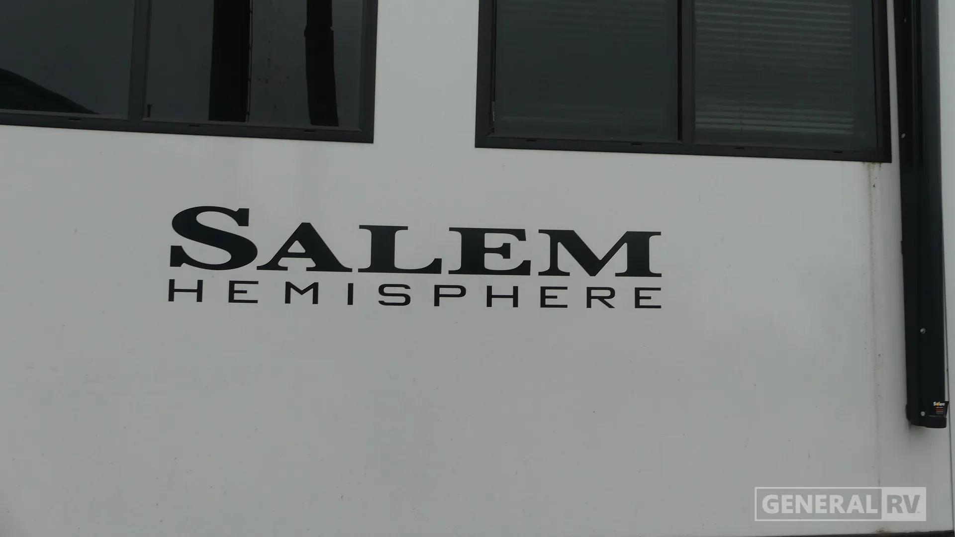2025 Forest River Salem Hemisphere 375FAM — Photo 6