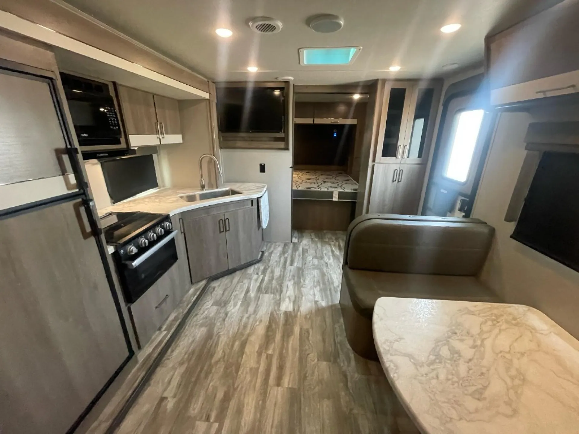 2021 Grand Design Imagine XLS 23BHE - Photo 4
