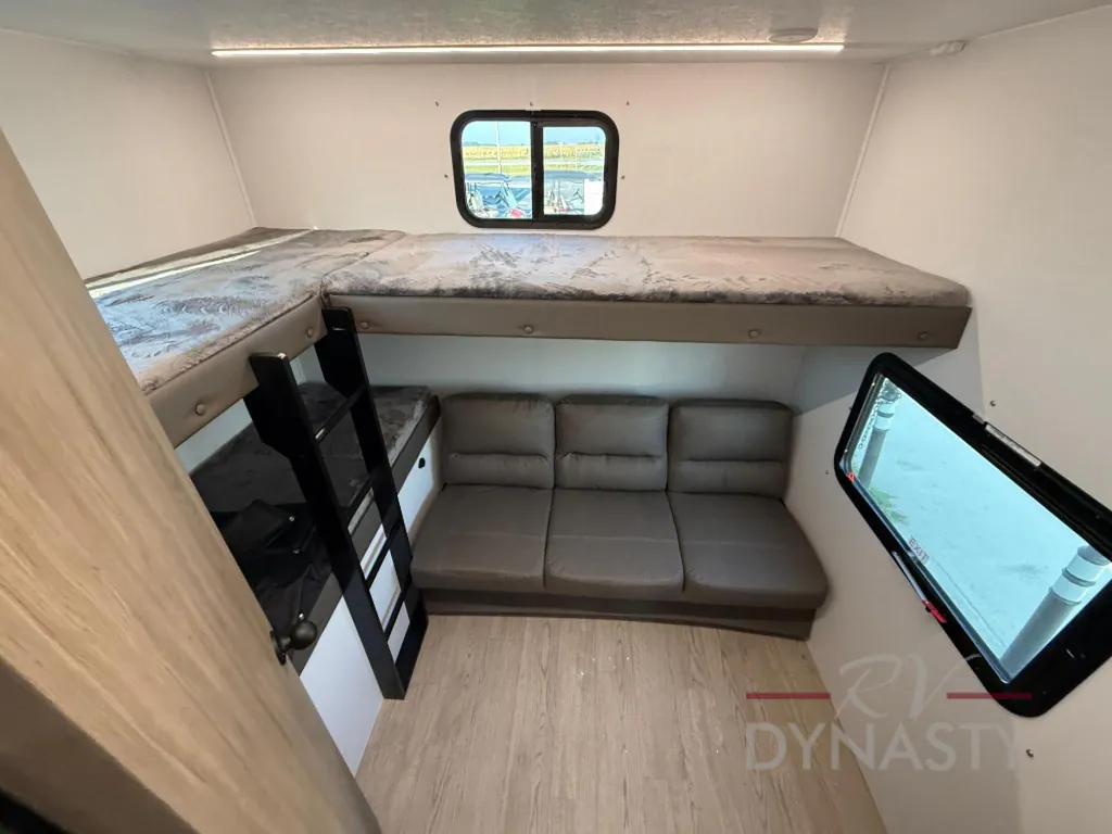 2026 Coachmen Freedom Express Select 30SE, Photos photo 41