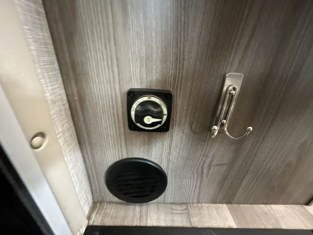 2025 Thor Motor Coach Axis 26.2, Photos photo 13
