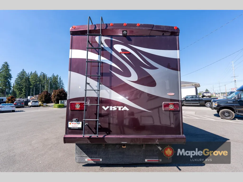 2014 Winnebago Vista 35B, Photos photo 7