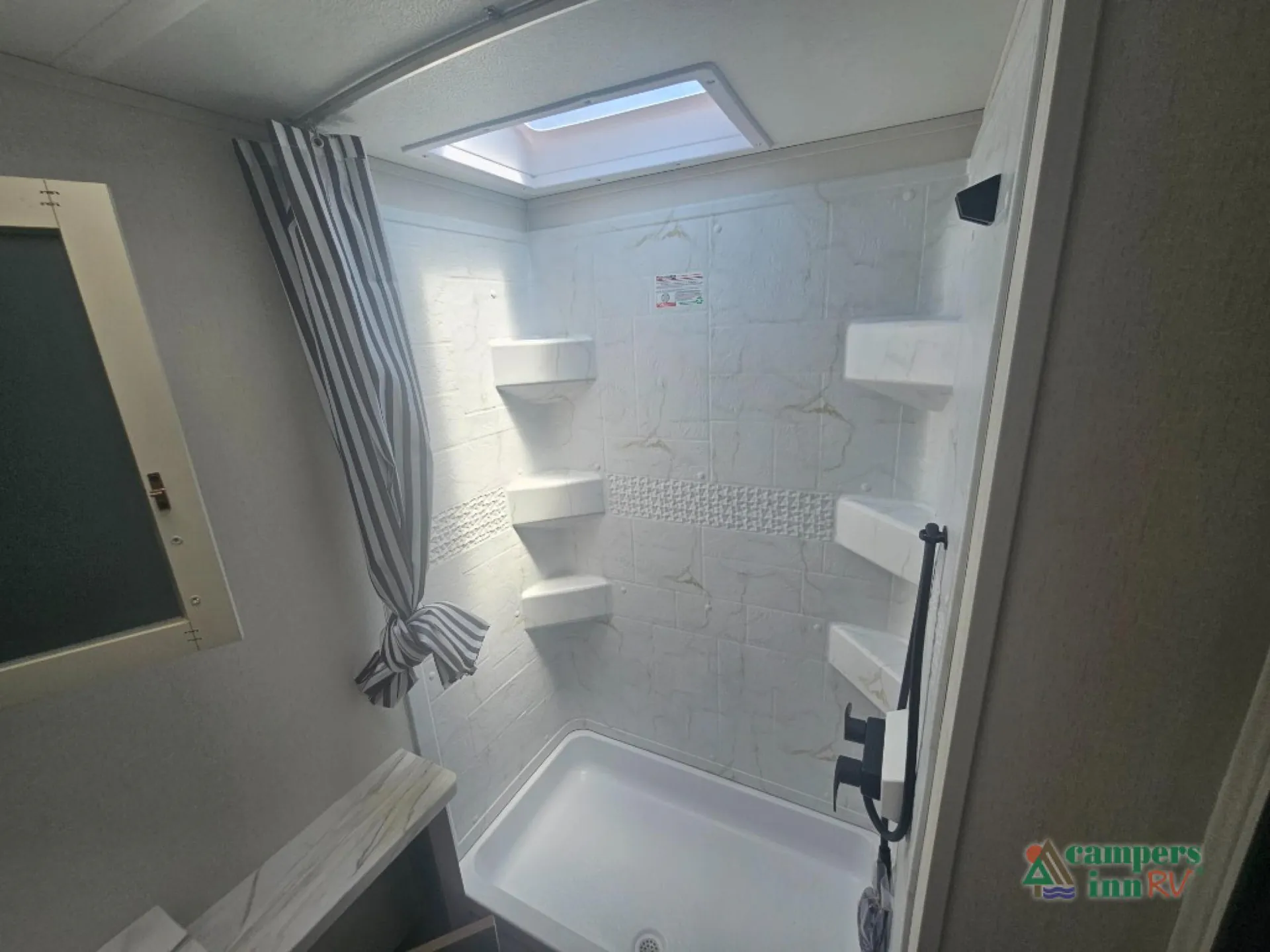 2027 Forest River Westbrook Luxury 305DBLC - Photo 3