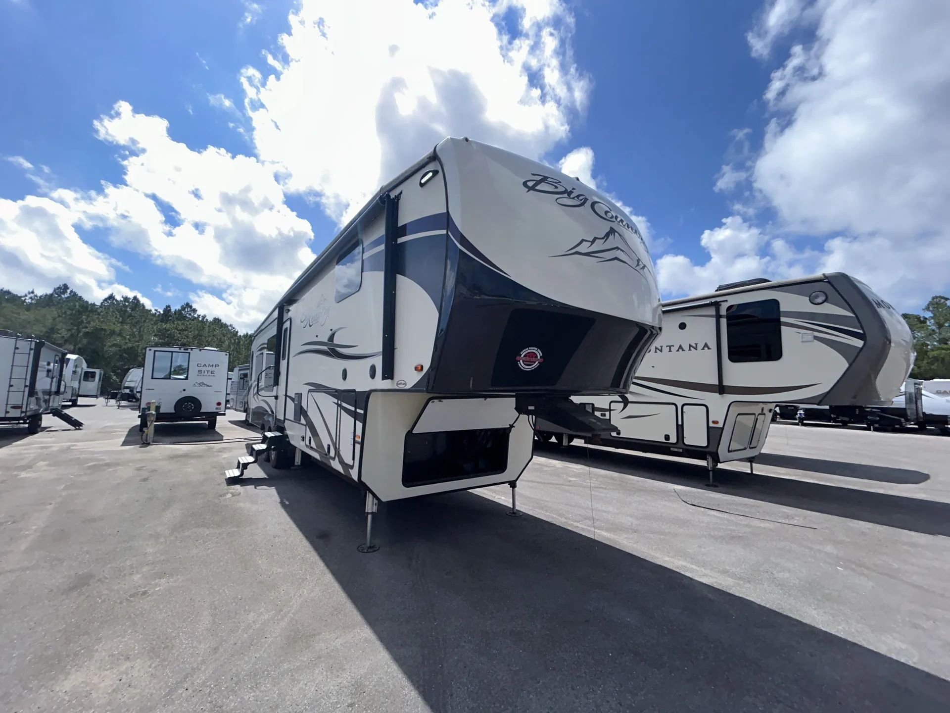 2018 Heartland Big Country 3560SS - Photo 2