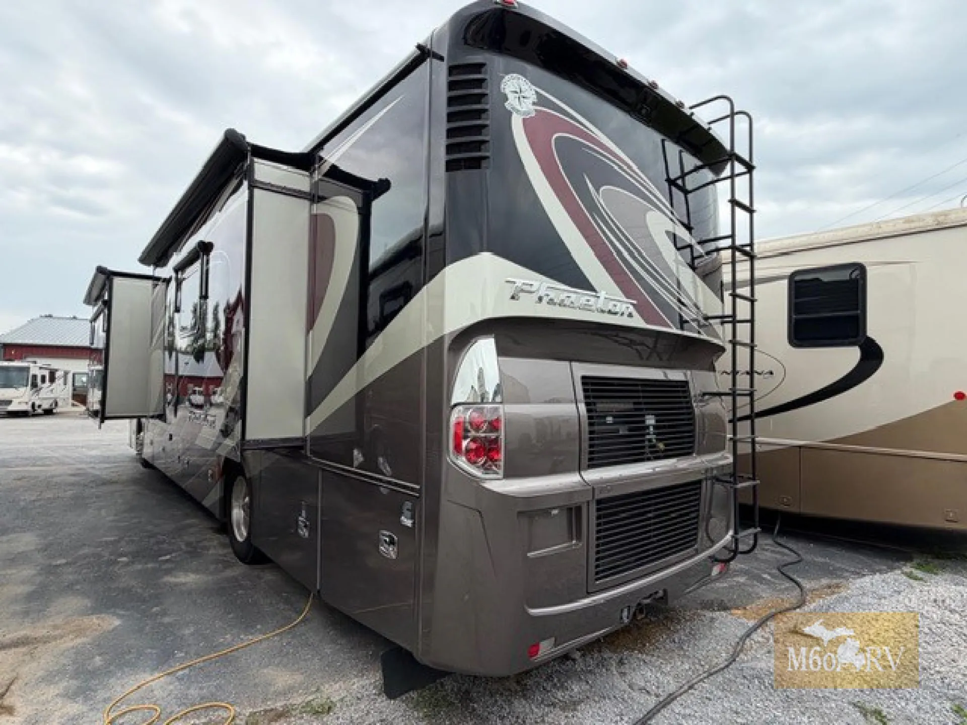 2015 Tiffin Phaeton 40 AH - Photo 4