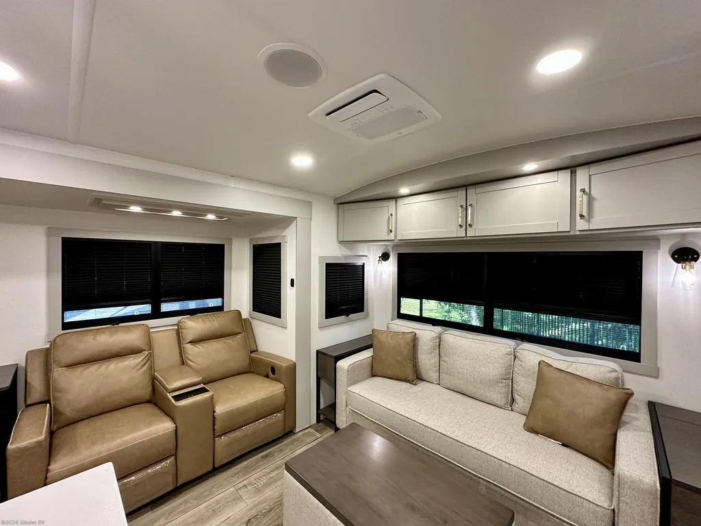 2025 Brinkley Model Z AIR 310, Photos photo 5