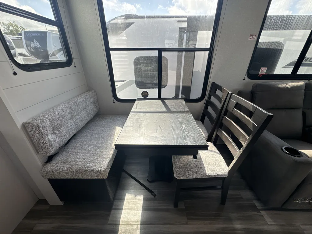 2026 Jayco Jay Flight Bungalow 404LOFT DS, Photos photo 9