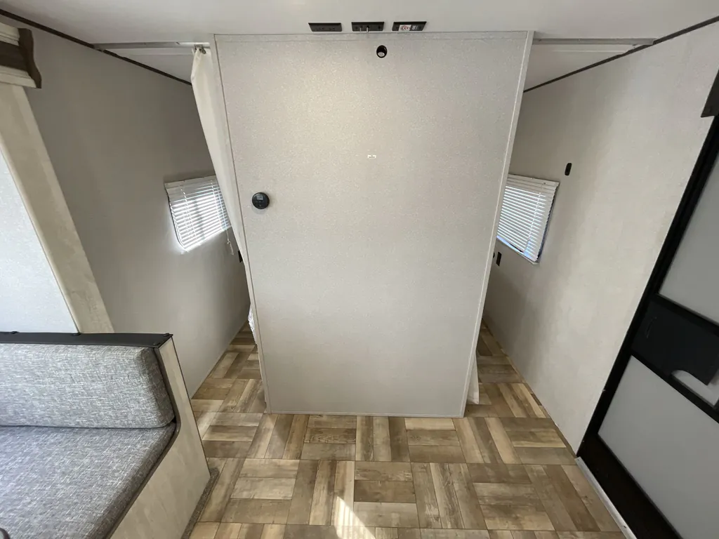 2023 Shasta I-5 526DB, Photos photo 14