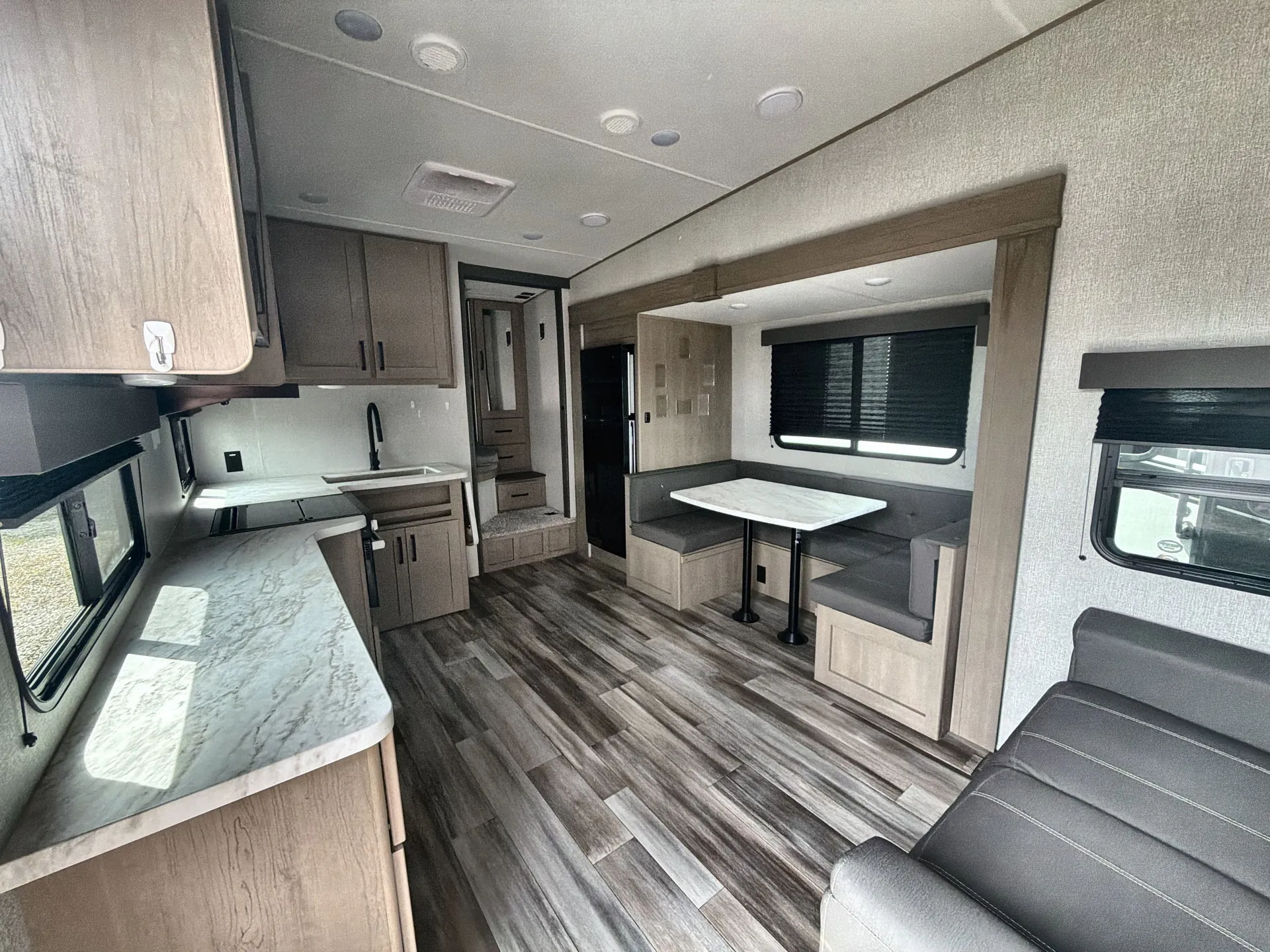 2025 Grand Design Reflection 100 Series 27BH — living area main