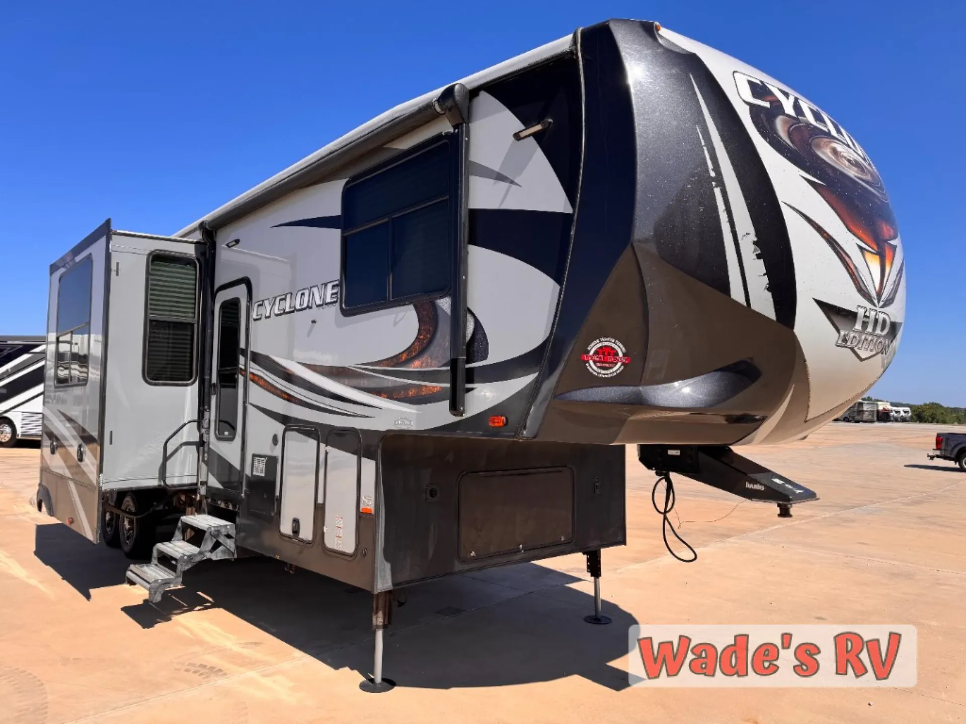2017 Heartland Cyclone 3513 JM - Photo 2