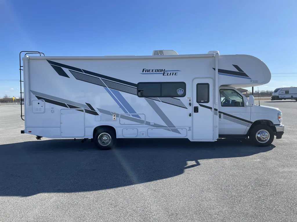 2025 Thor Motor Coach Freedom Elite 27HE, Photos photo 5