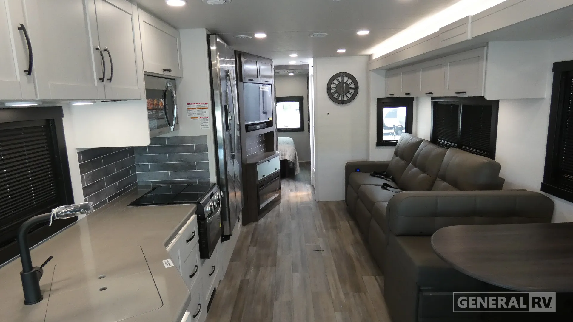 2026 Entegra Coach Vision XL 34B - Photo 3