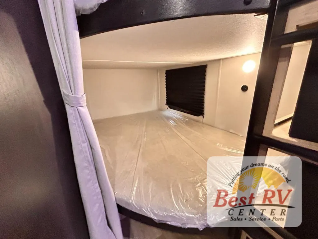 2027 Forest River Cherokee Grey Wolf 26KF, Photos photo 51