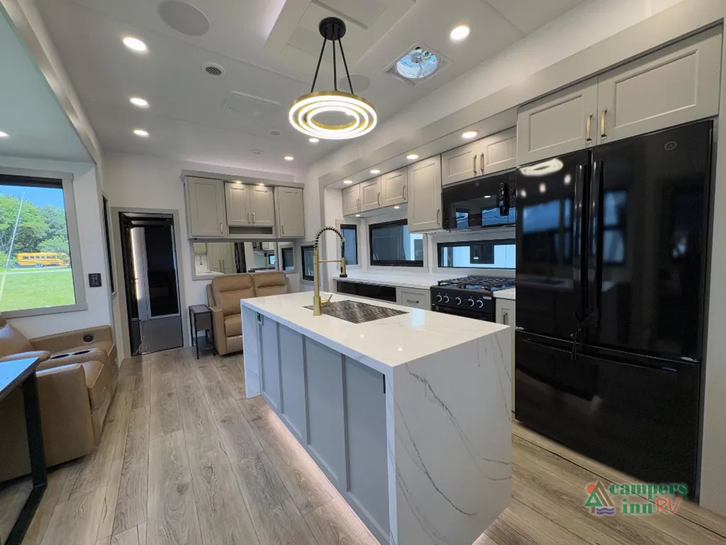 2026 Brinkley Model G 4100, Photos photo 10