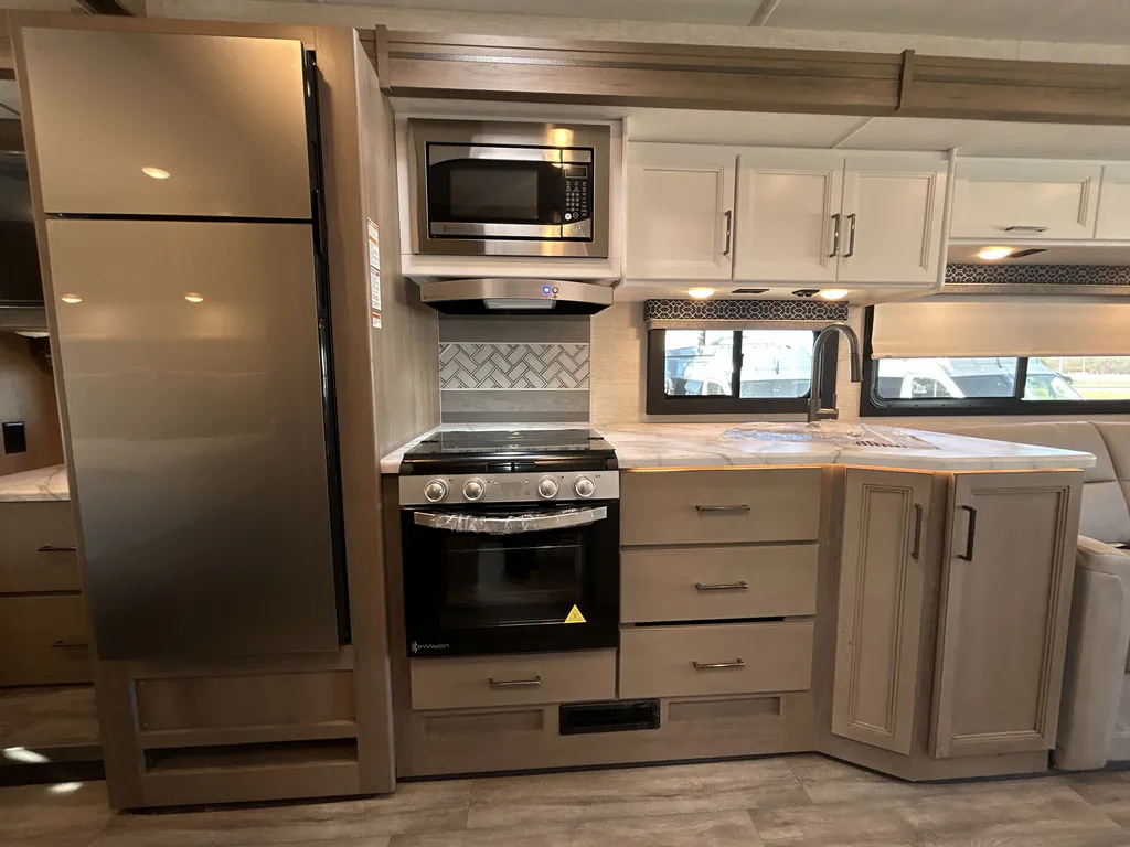 2026 Thor Motor Coach Freedom Traveler A29, Photos photo 12