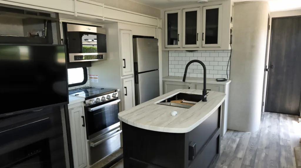 2023 Jayco Eagle HT 312BHOK - Photo 4