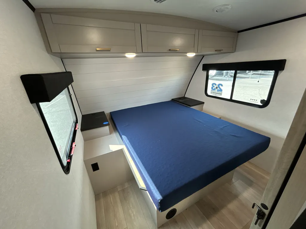 2027 Jayco Jay Feather 29BHB, Photos photo 15