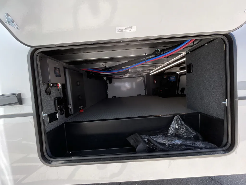 2025 Keystone Raptor 415, Photos photo 23