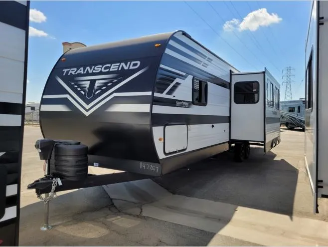 2026 Grand Design Transcend 305BHT - Photo 3