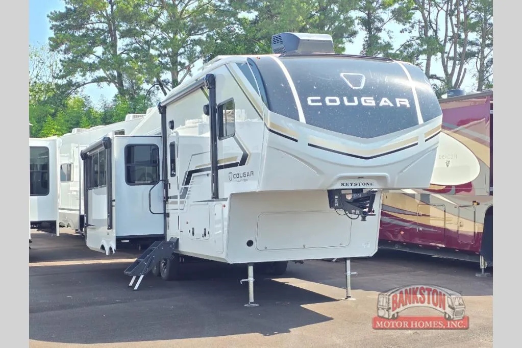 2027 Keystone RV Cougar Half-Ton 28RLI - Photo 2