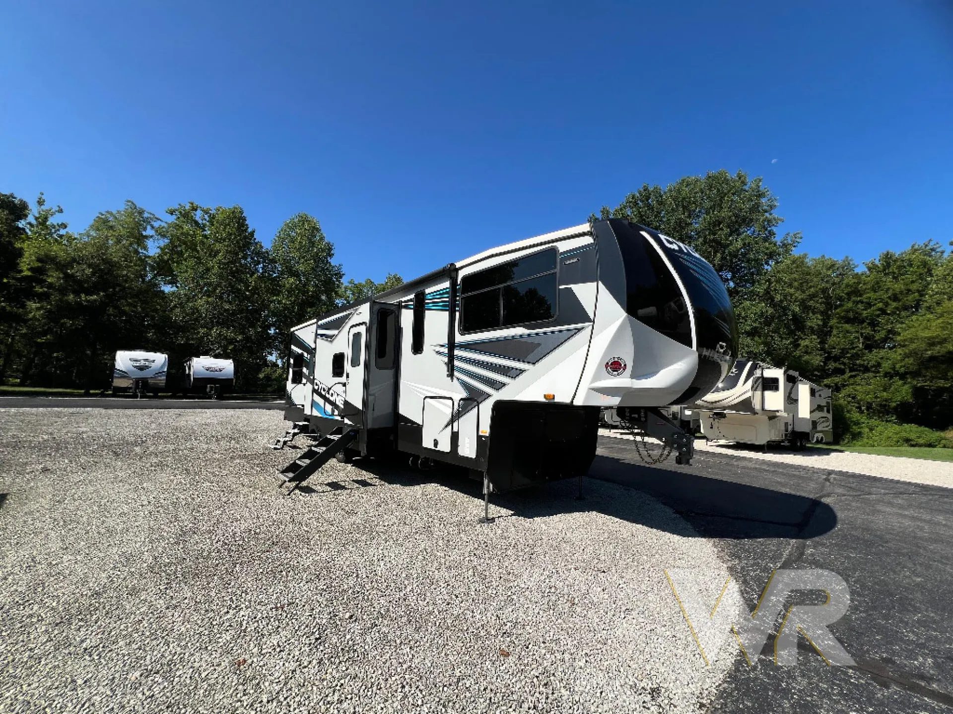 2022 Heartland Cyclone 3413 - Photo 2