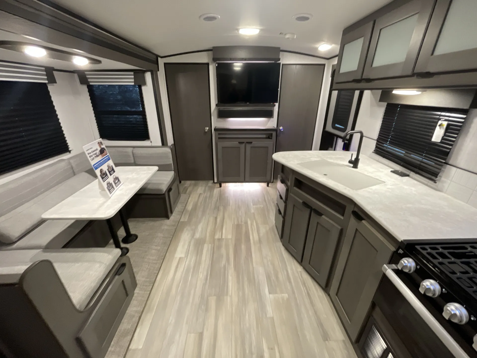 2022 Cruiser RV MPG 2500BH — living area main