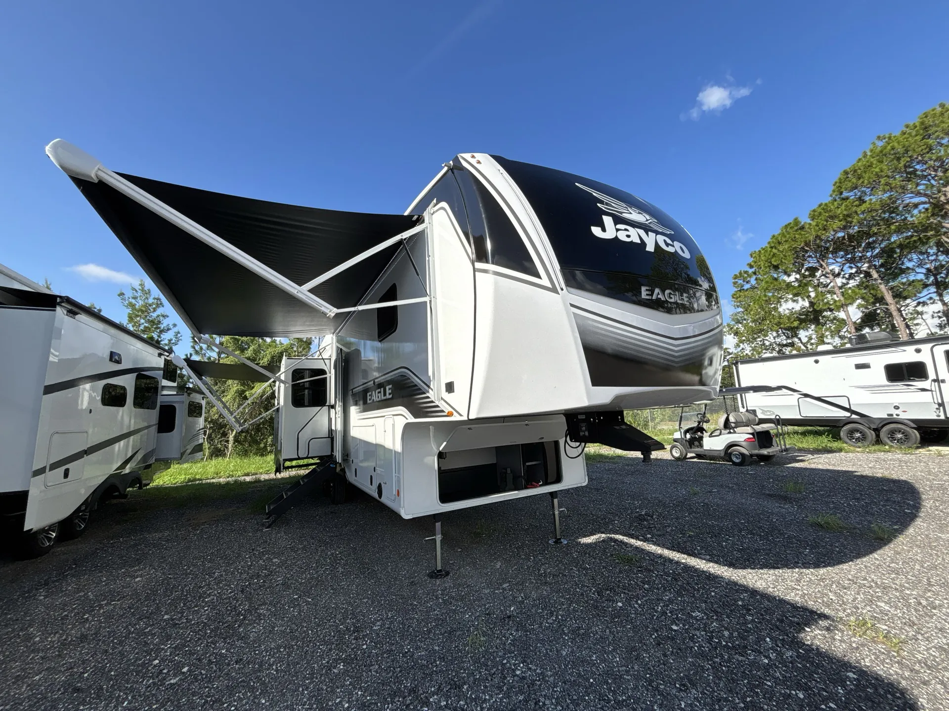 2026 Jayco Eagle 321RSTS - Photo 2