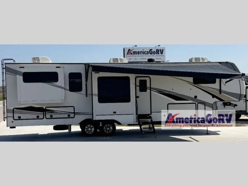 2021 Alliance RV Paradigm 365RD - Photo 3