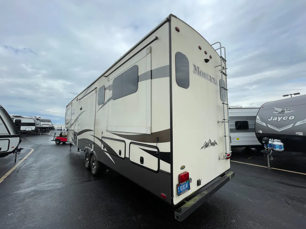 2015 Keystone Montana 3100RL, Photos photo 18