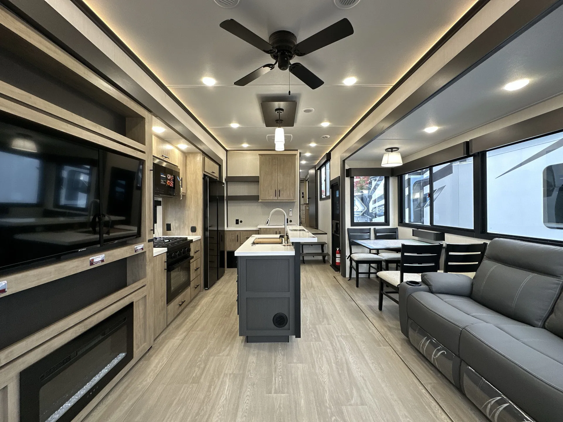 2026 Forest River Campsite Elite 32BAM — living area main
