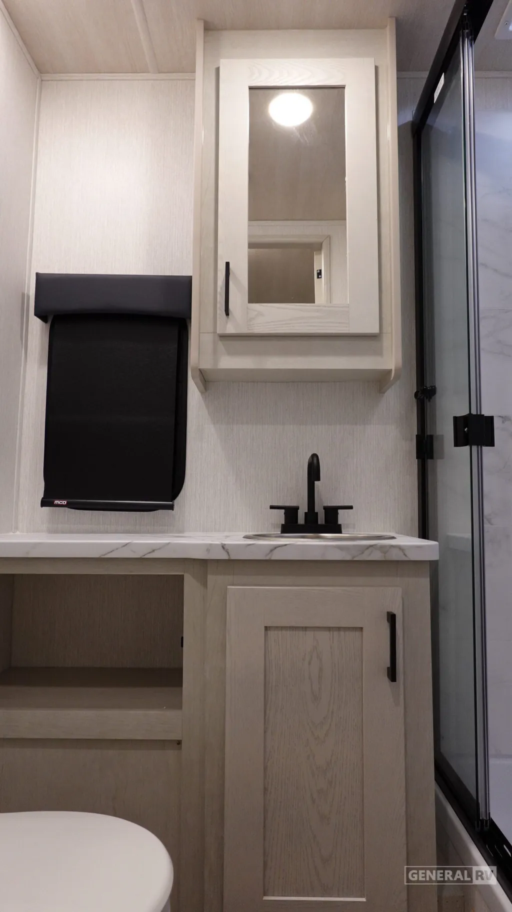 2027 NeXus RV Maximus 32MX, Photos photo 18