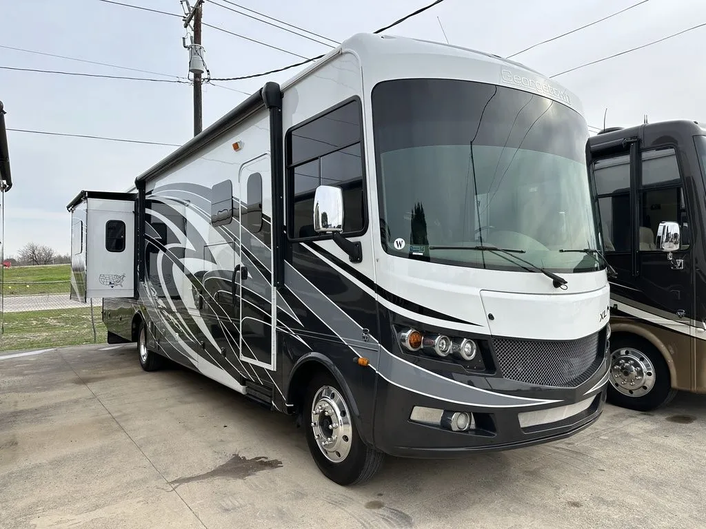 2019 Forest River Georgetown 369DS - Photo 2