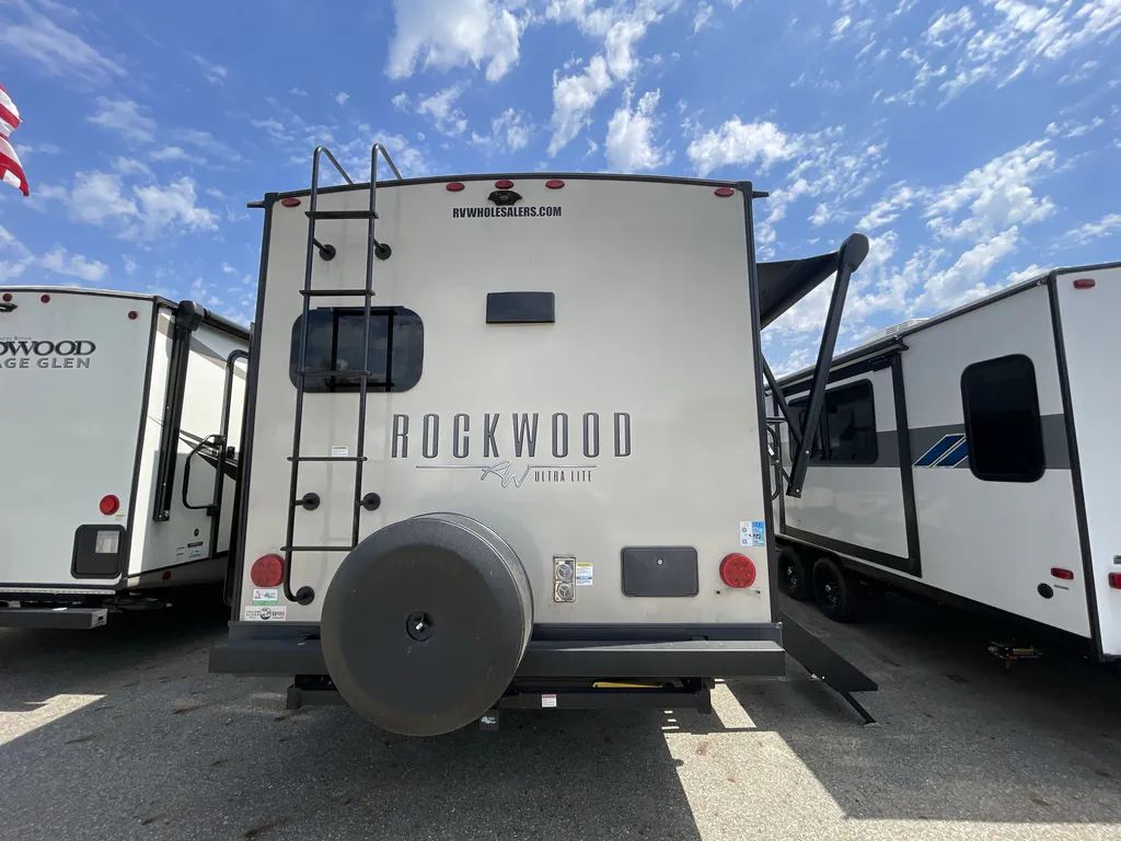 2023 Forest River Rockwood Ultra Lite 2614BS, Photos photo 7
