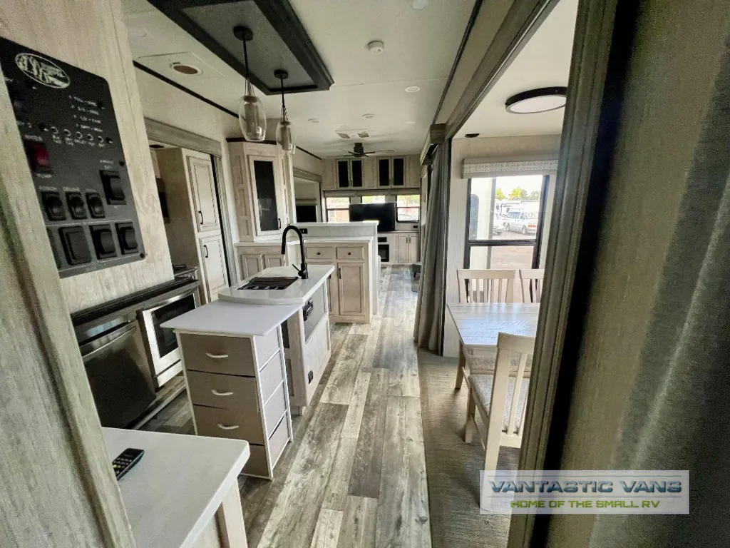 2023 Forest River Sierra Destination 420FL, Photos photo 11