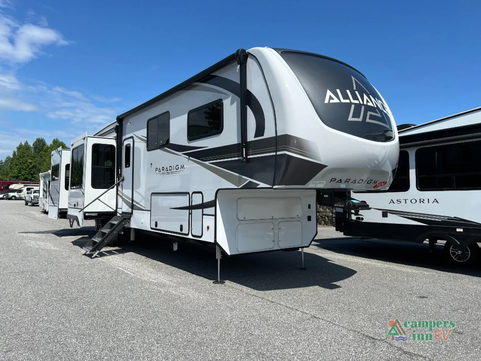 2024 Alliance RV Paradigm 375RD - Photo 2