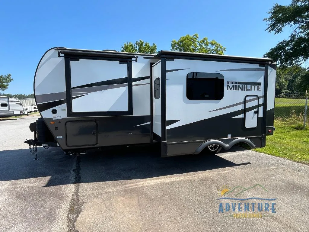 2024 Forest River Rockwood Mini Lite 2513S - Photo 2