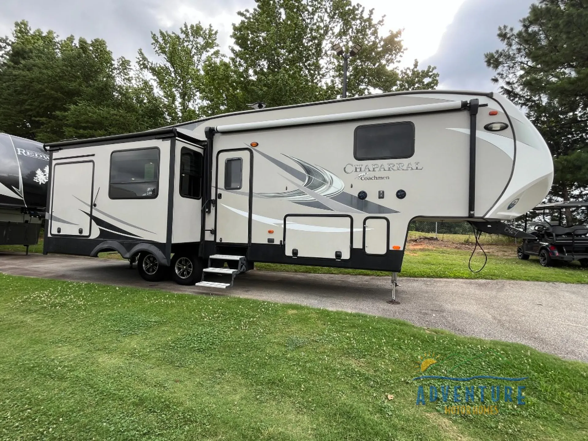 2023 Coachmen Chaparral 336TSIK - Photo 4