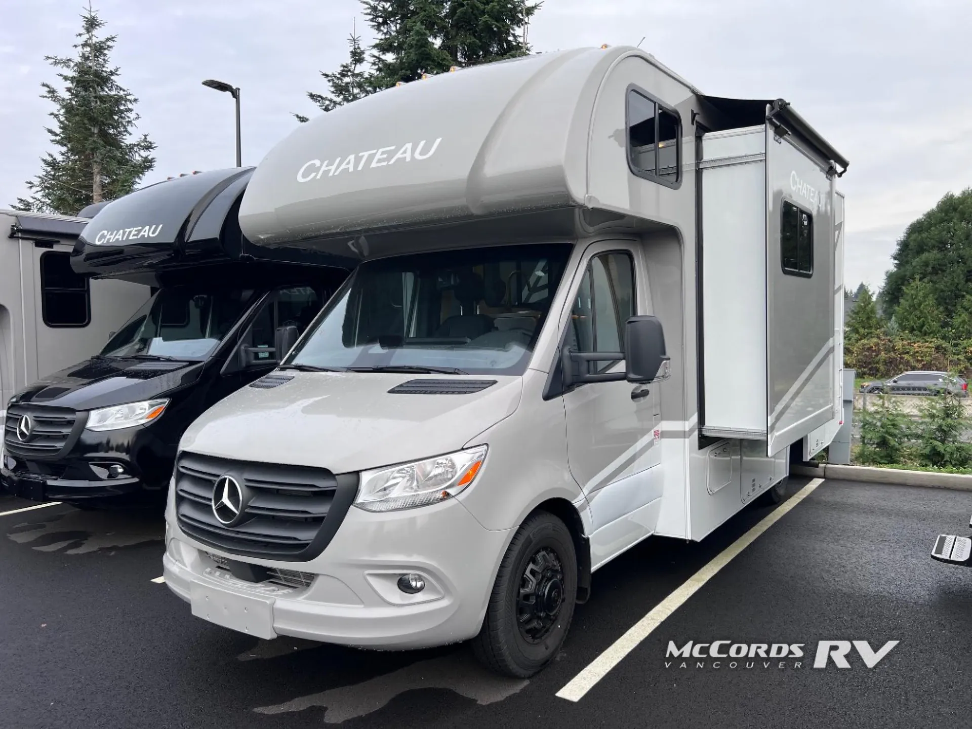 2026 Thor Motor Coach Chateau Sprinter 24LV - Photo 3