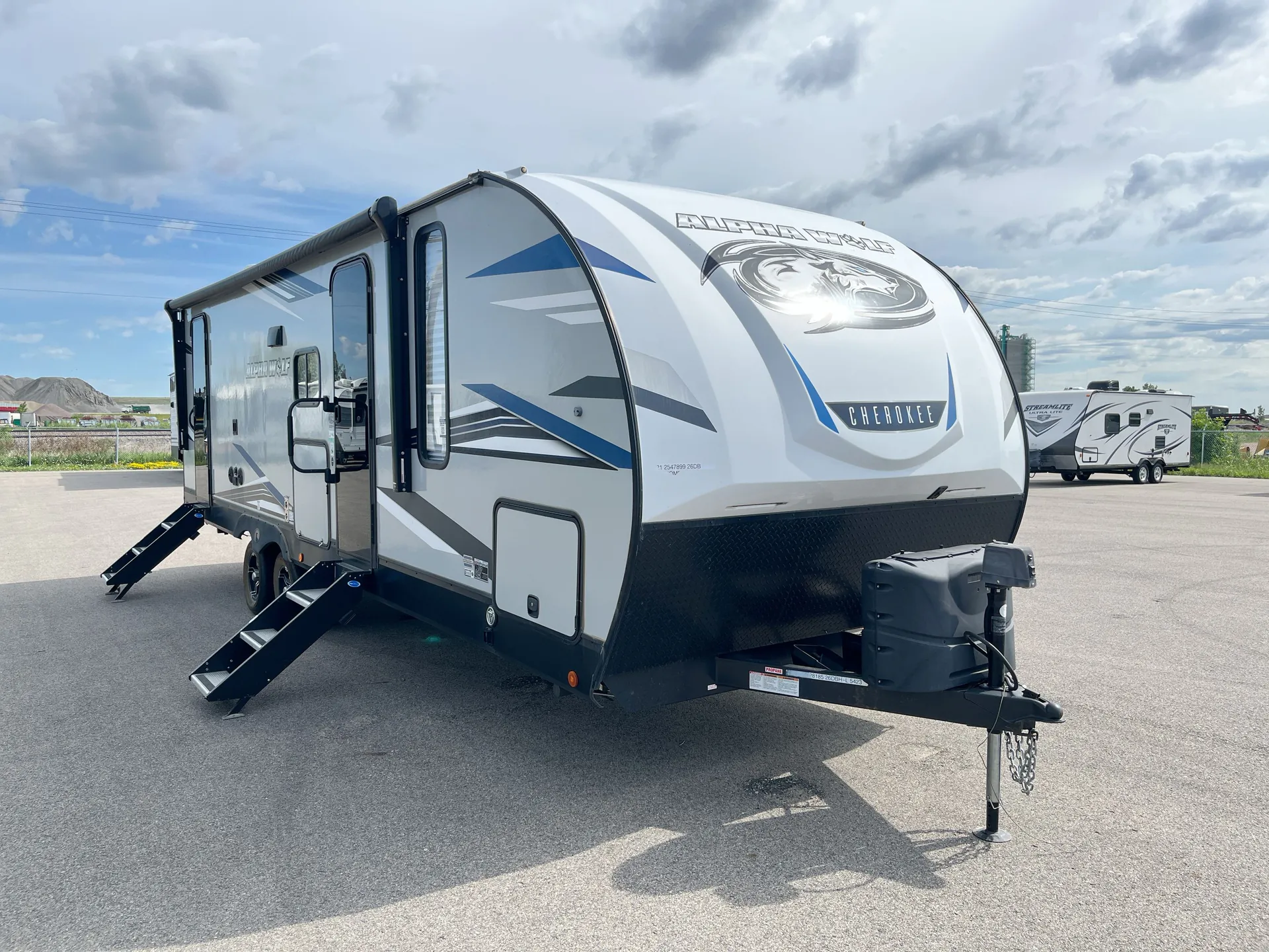 2021 Forest River Alpha Wolf 26DBH - Photo 2