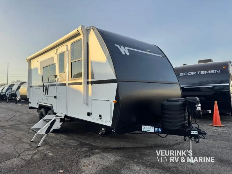 2026 Winnebago Micro Minnie 2108FBS - Photo 2