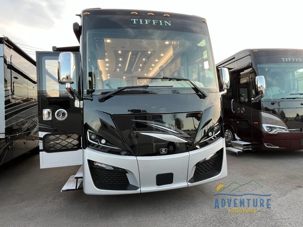 2026 Tiffin Phaeton 40 IH - Photo 3