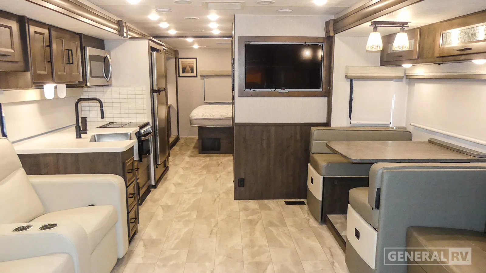 2023 Coachmen Mirada 35OS - Photo 3